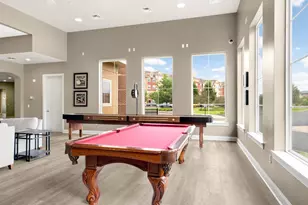 10075 City Walk Dr, Woodbury, MN 55129 - Photo 17