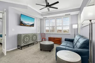 10075 City Walk Dr, Woodbury, MN 55129 - Photo 5