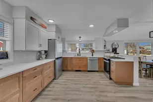 1105 Florence Ln, Willmar, MN 56201 - Photo 5