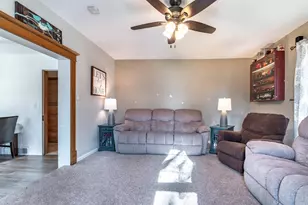 414 E Division St, Elbow Lake, MN 56531 - Photo 7