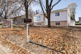 6435 Dawn Way, Inver Grove Heights, MN 55076 - Photo 3