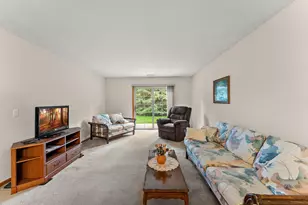 696 Monn Ave, Vadnais Heights, MN 55127 - Photo 9