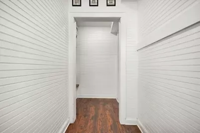 16 W 33rd Street, Minneapolis, MN 55408 - Photo 3