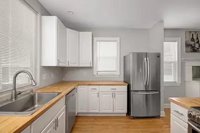 16 W 33rd Street, Minneapolis, MN 55408 - Photo 9
