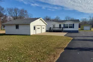 38184 Twin Oaks Dr, Avon, MN 56310 - Photo 1