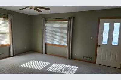 1430 N Park Street, Fairmont, MN 56031 - Photo 7