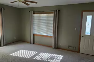 1430 N Park St, Fairmont, MN 56031 - Photo 7