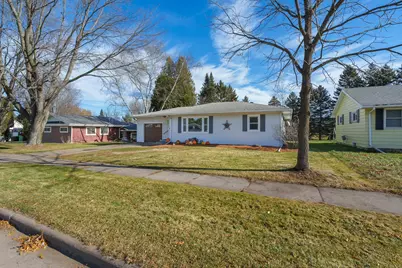 305 S Clark Street, Thorp, WI 54771 - Photo 1