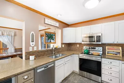 604 N Blackman Avenue, Duluth, MN 55811 - Photo 11