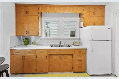 1118 Lane Place, Saint Paul, MN 55106 - Photo 5