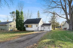 76 McLeod Ave NE, Hutchinson, MN 55350 - Photo 1