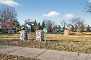 635 35th St W, Hastings, MN 55033 - Photo 25