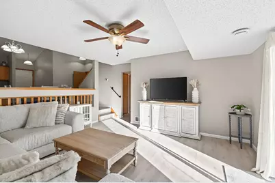 635 35th Street W, Hastings, MN 55033 - Photo 7