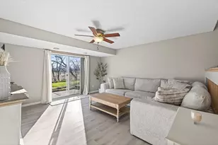 635 35th St W, Hastings, MN 55033 - Photo 5