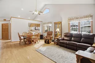 732 E Nicollet Blvd, Burnsville, MN 55337 - Photo 11