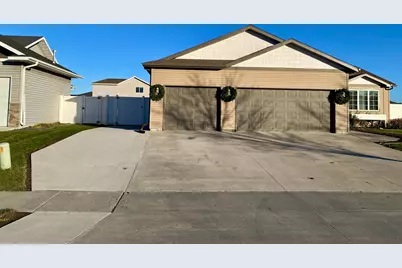 3037 Claire Drive E, West Fargo, ND 58078 - Photo 29