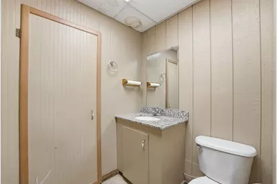 1301 N Nokomis NE, Alexandria, MN 56308 - Photo 13