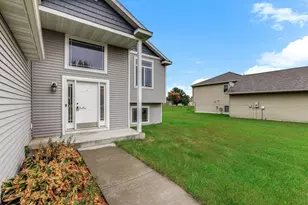 1006 Marion Street Southeast, Isanti, MN 55040 - Photo 3