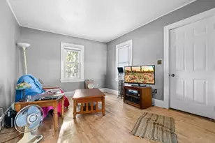 828 Iroquois Ave, Saint Paul, MN 55119 - Photo 3