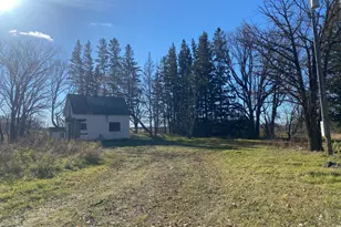 25913 Co Rd 129, Roseau, MN 56751 - Photo 7
