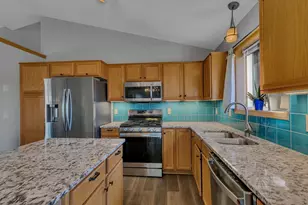 535 Highland St W, Annandale, MN 55302 - Photo 7