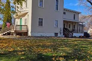 621 Elm Ave E, Waseca, MN 56093 - Photo 3