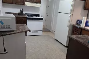 621 Elm Ave E, Waseca, MN 56093 - Photo 11