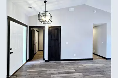 1022 Cullen Street, Saint Peter, MN 56082 - Photo 11