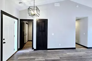 1022 Cullen St, Saint Peter, MN 56082 - Photo 11