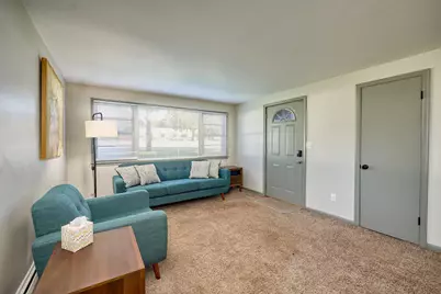 1284 Snelling Avenue N, Saint Paul, MN 55108 - Photo 15