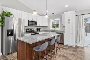 1376 Pheasant Run, New Richmond, WI 54017 - Photo 9