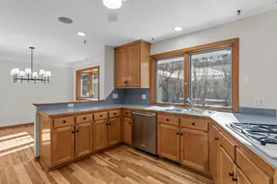 3105 W 40th St, Minneapolis, MN 55410 - Photo 9