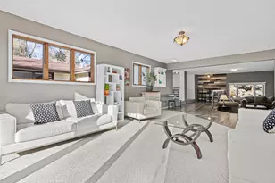 632 Harriet Ave, Shoreview, MN 55126 - Photo 11