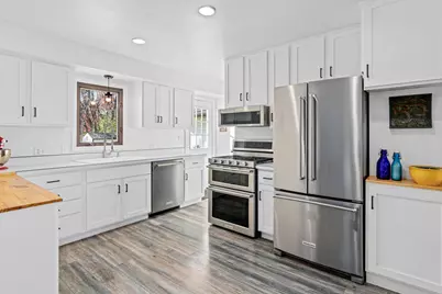 632 Harriet Avenue, Shoreview, MN 55126 - Photo 3