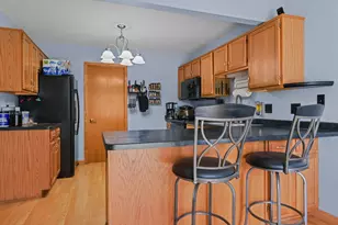 2333 Williams Dr, Burnsville, MN 55337 - Photo 11