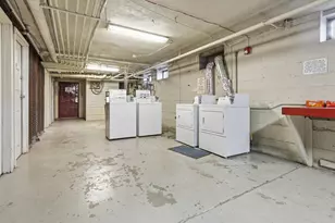 3136 W Bde Maka Ska Blvd, Minneapolis, MN 55416 - Photo 23