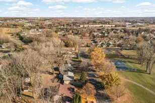 783 Berwood Ave, Vadnais Heights, MN 55127 - Photo 37