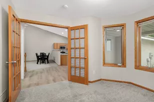 3424 Eagan Oaks Ct, Eagan, MN 55123 - Photo 15