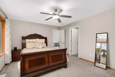 3424 Eagan Oaks Court, Eagan, MN 55123 - Photo 17