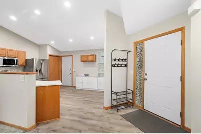 3424 Eagan Oaks Court, Eagan, MN 55123 - Photo 3