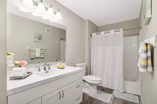 3424 Eagan Oaks Ct, Eagan, MN 55123 - Photo 19