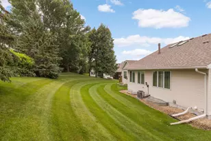 3424 Eagan Oaks Ct, Eagan, MN 55123 - Photo 31