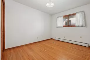 990 Hawthorne Ave E, Saint Paul, MN 55106 - Photo 17