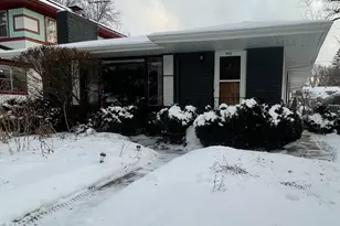 990 Hawthorne Ave E, Saint Paul, MN 55106 - Photo 1