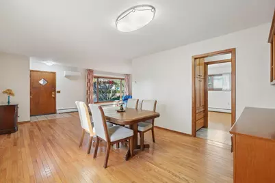 990 Hawthorne Avenue E, Saint Paul, MN 55106 - Photo 9