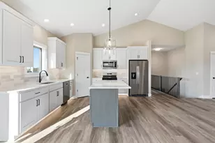 1434 E Oaks Trail, Houlton, WI 54082 - Photo 7