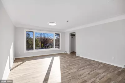 2181 Sunrise Drive N, Maplewood, MN 55117 - Photo 15