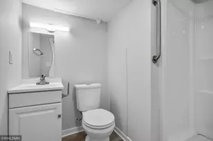 2181 Sunrise Dr N, Maplewood, MN 55117 - Photo 23