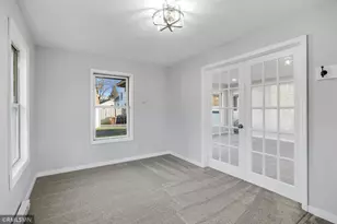 2181 Sunrise Dr N, Maplewood, MN 55117 - Photo 5