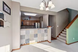 1022 Providence Dr, Shakopee, MN 55379 - Photo 9